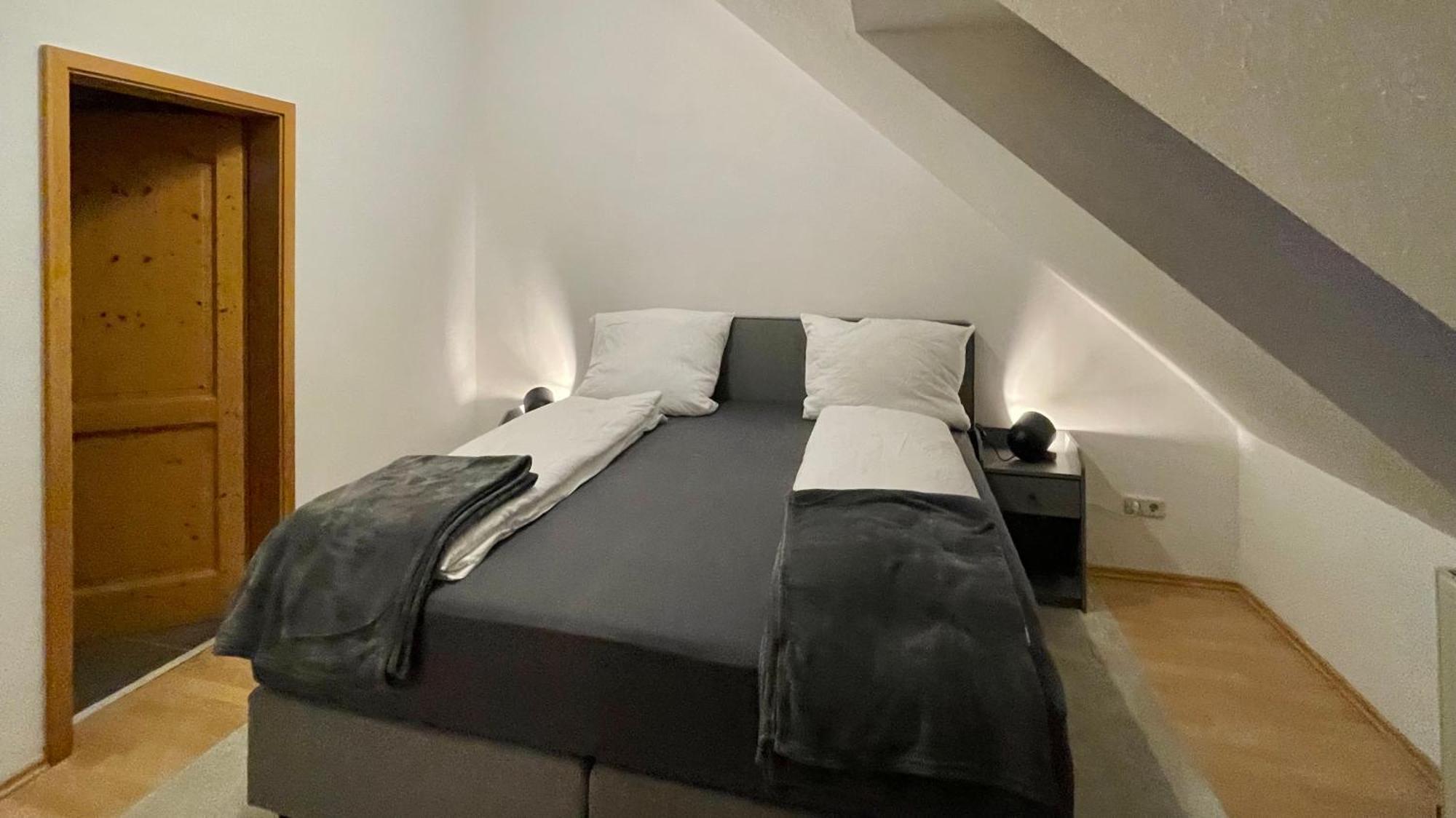 Lofty Luna, Dein Feinzeit Apartment บัมแบร์ก ภายนอก รูปภาพ