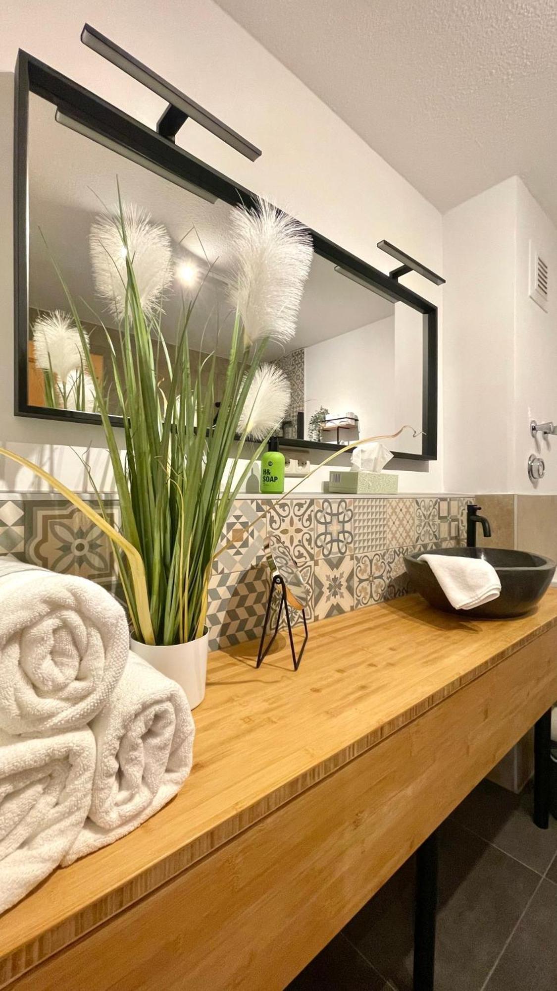 Lofty Luna, Dein Feinzeit Apartment บัมแบร์ก ภายนอก รูปภาพ